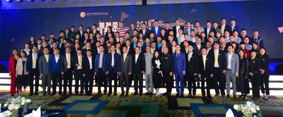 相約名家具展 “木斯特之夜”東莞定制家居協會表彰慶典圓滿舉行